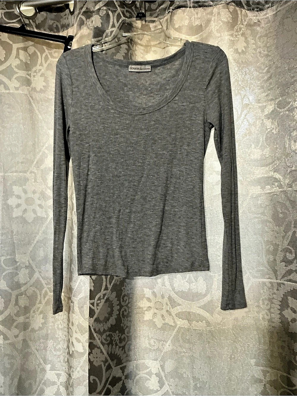 NWOT Zenana Long Sleeve Scoop Neck Gray Large
